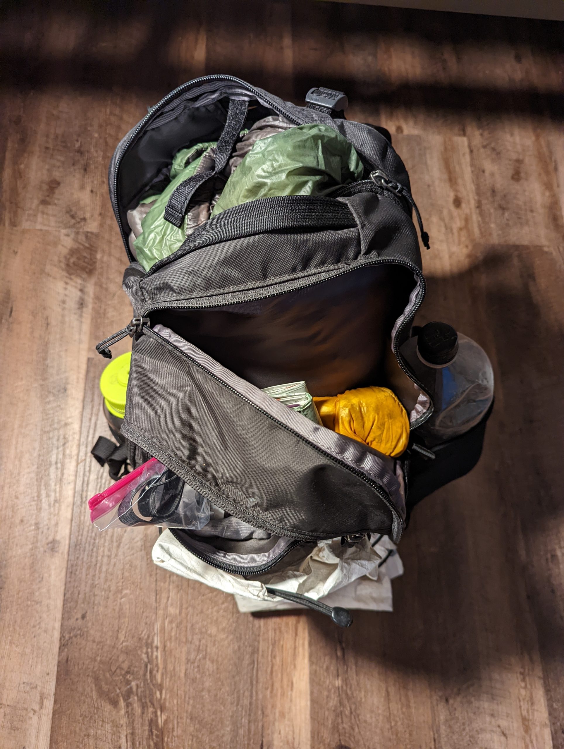 Patagonia small best sale hiking backpack