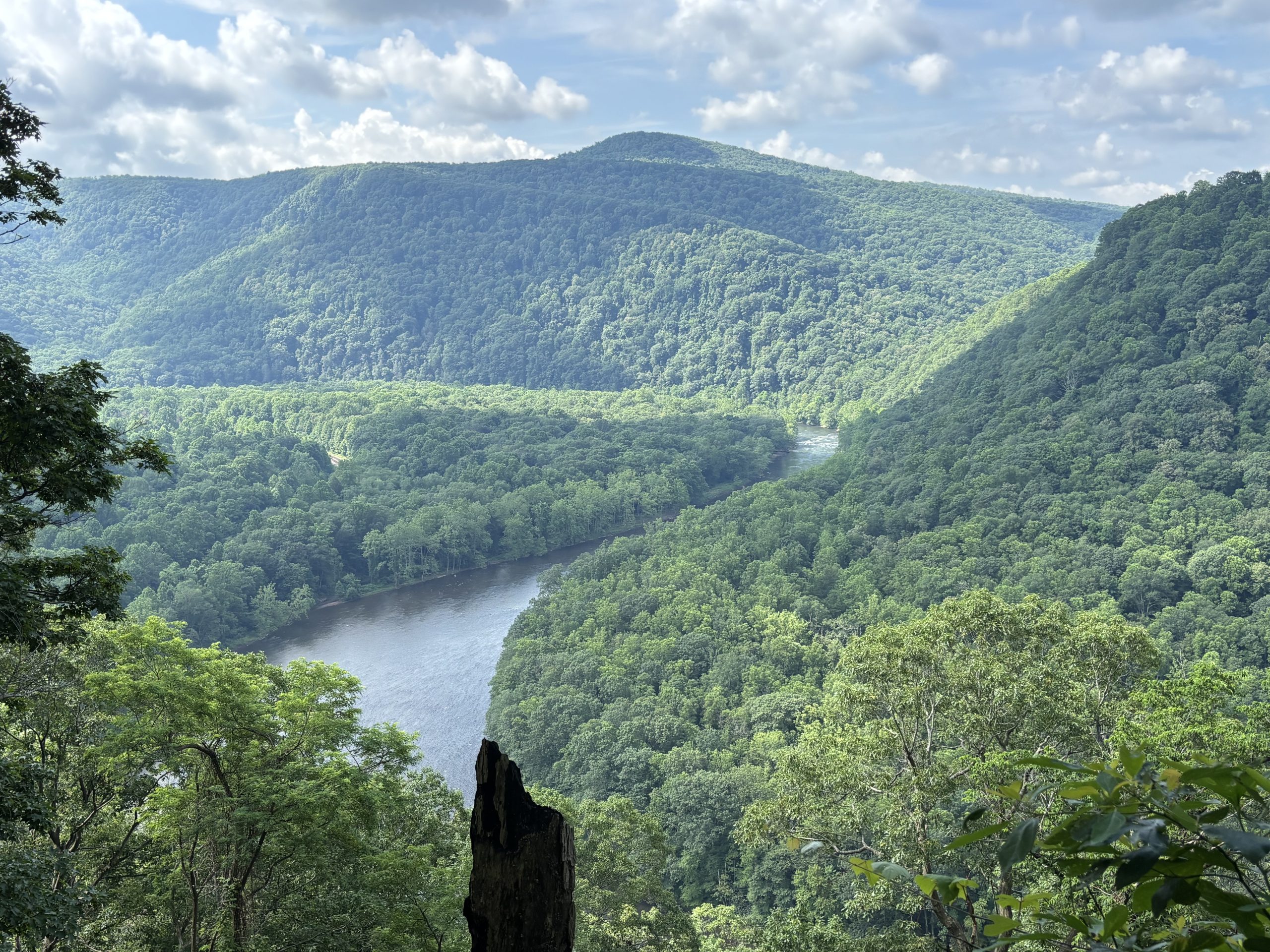 Laitan Highlands Highlands Handsing: 70 mil tina Ridge-HIGN di Pennsylvania
