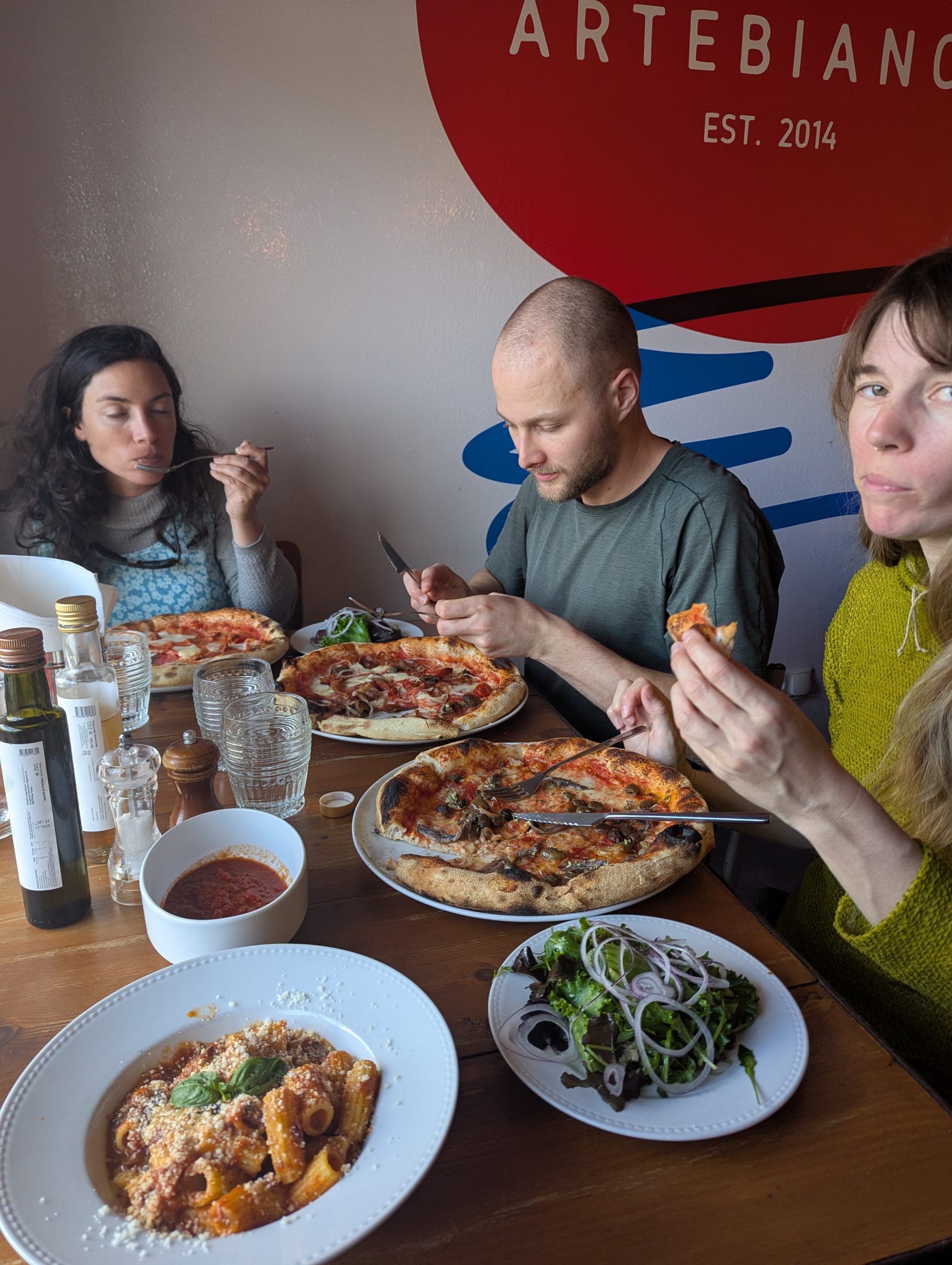 Hungers Hunger Pizza and Pasta en Aljezur después de 5 puertos feroz