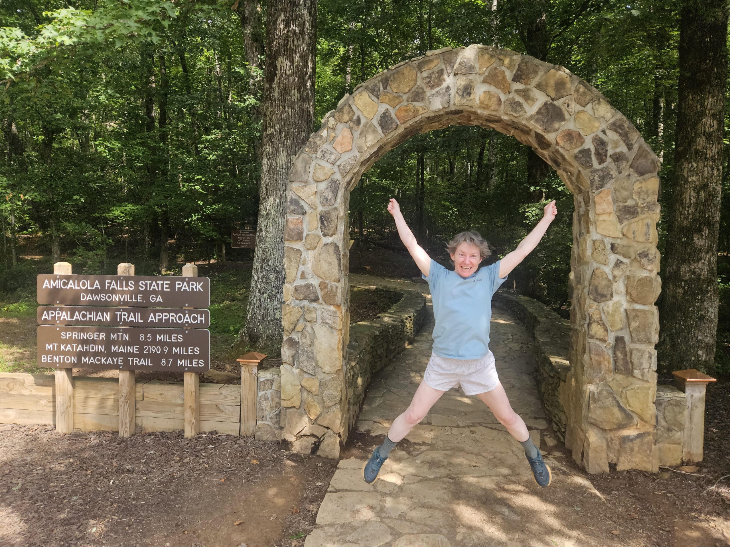 I was quite excited to get to Georgia and take my photo in front of the arch that sees the beginning of so many in walks!